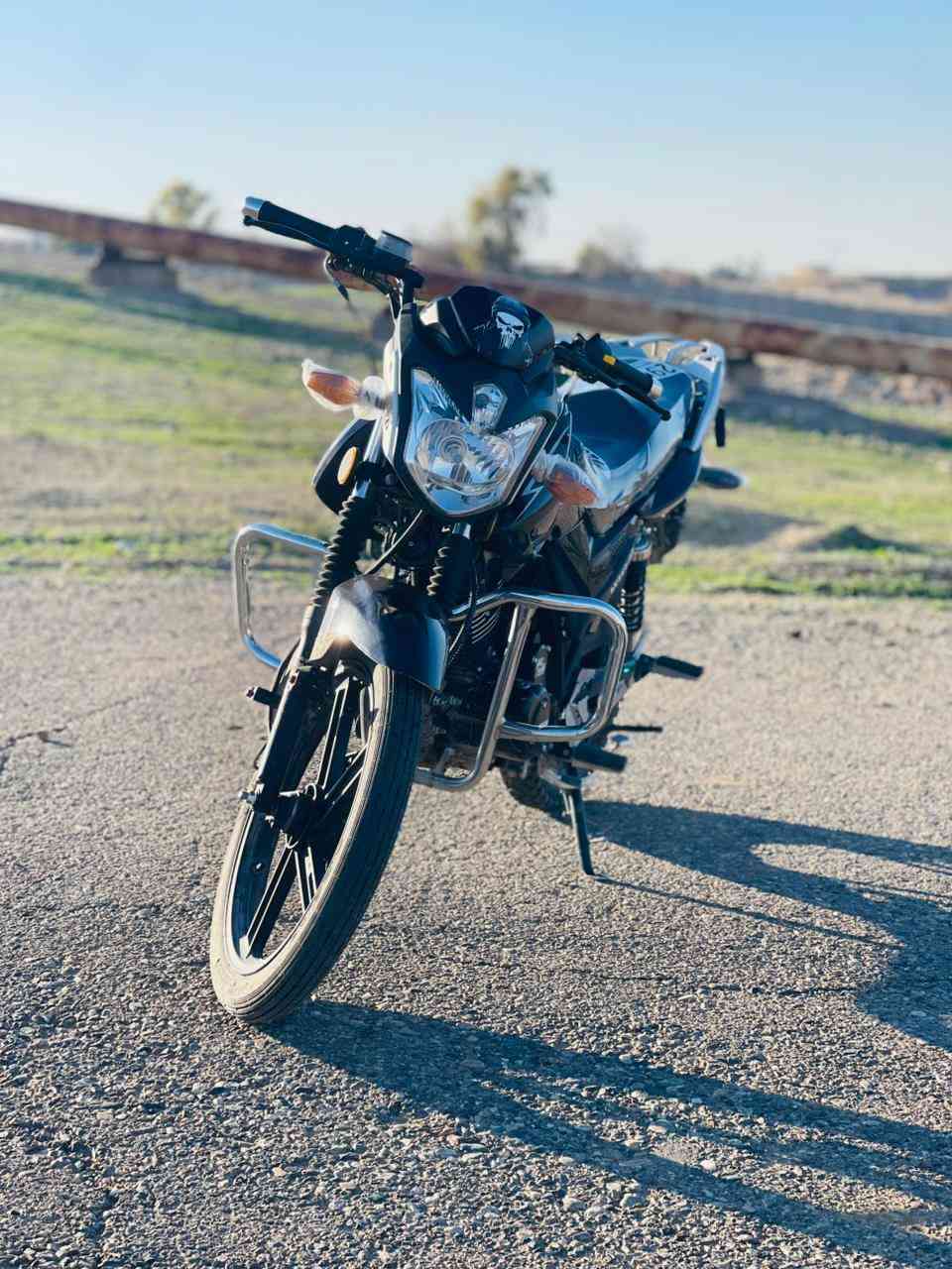 دراجه ليفان محرك 150 موديل2020صارلي 21يوم من طبكتها شرط بعدها عل سحگ تشغيل عن بعد فول الفول كهربايات شغاله كلها كيجات.. السعر 900.. رقمي ***********
