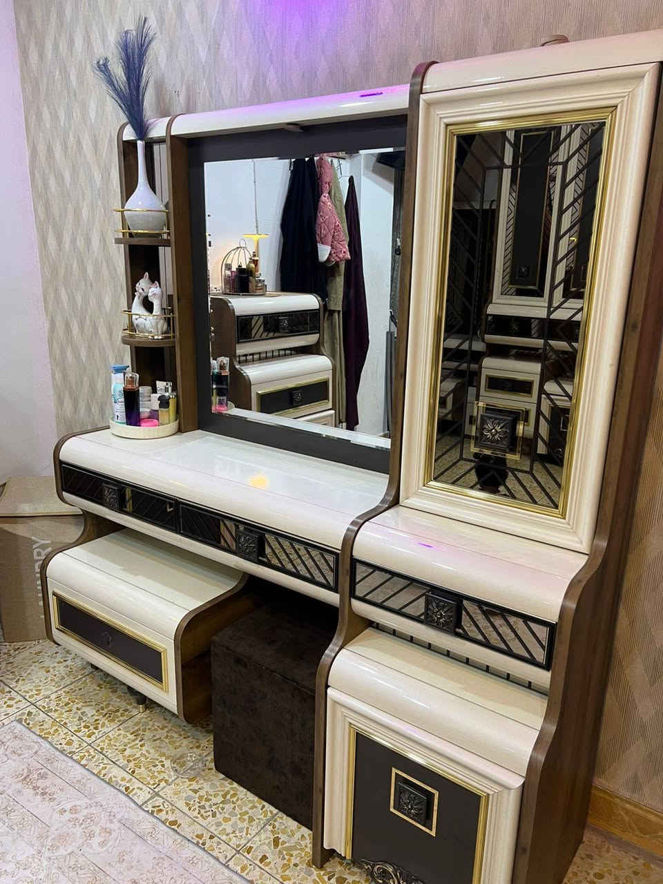 للبيع 10 قطع بيها اضرار بسيطه مكان زعفرانية


**إذا كنت صاحب هذا الإعلان وتريد حذفه لأي سبب، رجاءا أرسل رسالة إلى الدعم الفني**