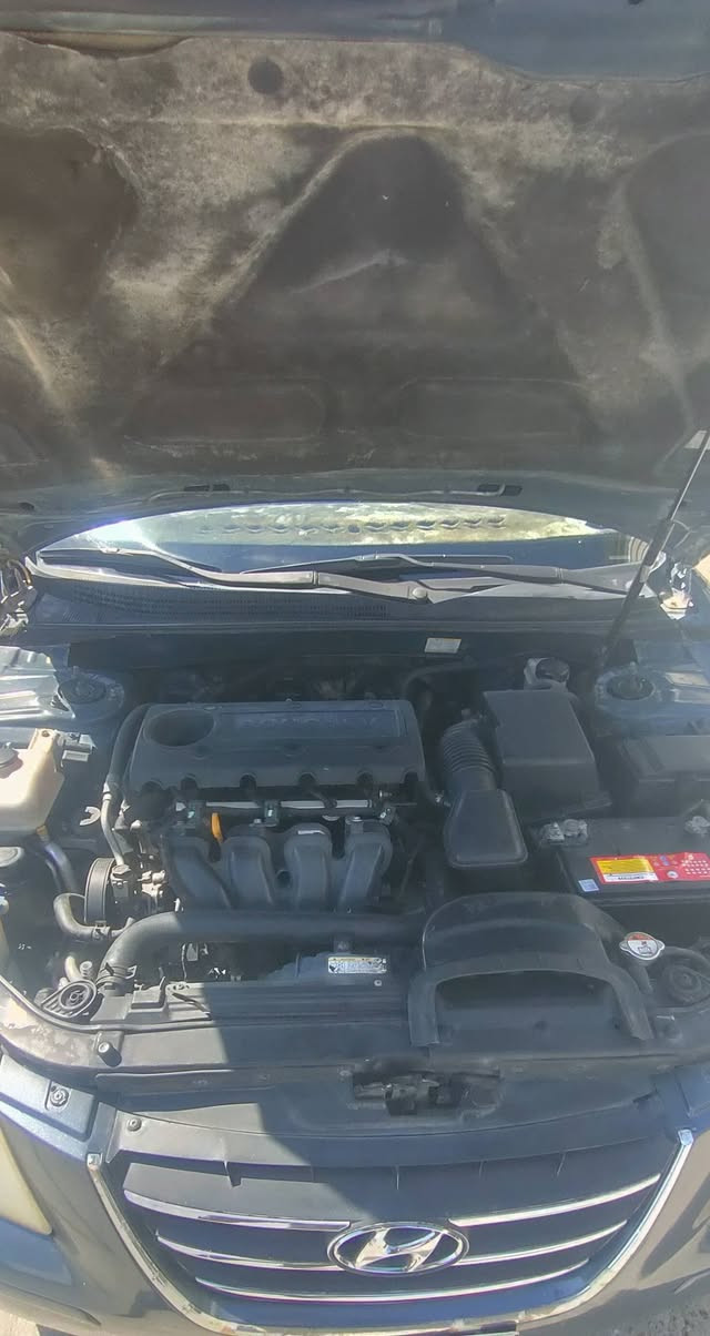 سوناتا 2010 أمريكي 
محرك 2400
رقم نينوى سنويه 28
ضرر  جاملغ اليسر امامي
السعر115 
وبي مجال للاستفسار
***********
