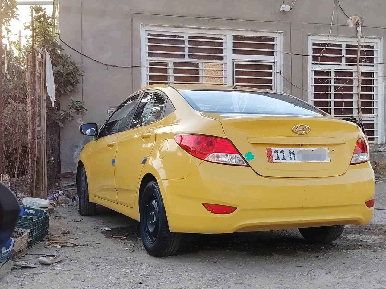 يالله ..اكسنت خليجي 2013.. محرك 1600 دوش قطرتين رقم بغداد الدولي السياره جاهز مكينه وكير وتبريد مكفوله شواصي ولغود خير من  الله السياره بيه بنيد مفتوح وطخه بسيطه من وره السعر 76  وبيه حك الجيه 
مكاني ديوانيه طريق الدغاره بزبيد 
***********
