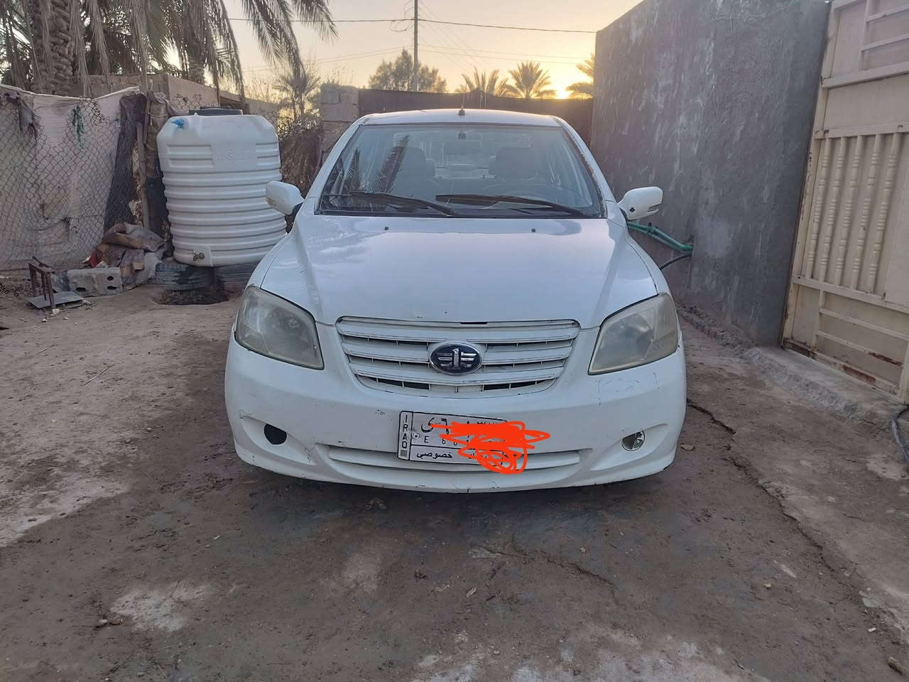 السلام عليكم سياره فاو للبيع موديل 13مكفوله من الضربه والصبغ
گير ومحرك وحداديه وتخم تاير مكفولات 
تحويل مباشر 
تدفئه تبريد 
المكان بابل مامتواجد على النت مامتواجد على لنت فقط تصال السعر 27وبيه مجال 
أو مراوس بتكسي ***********
