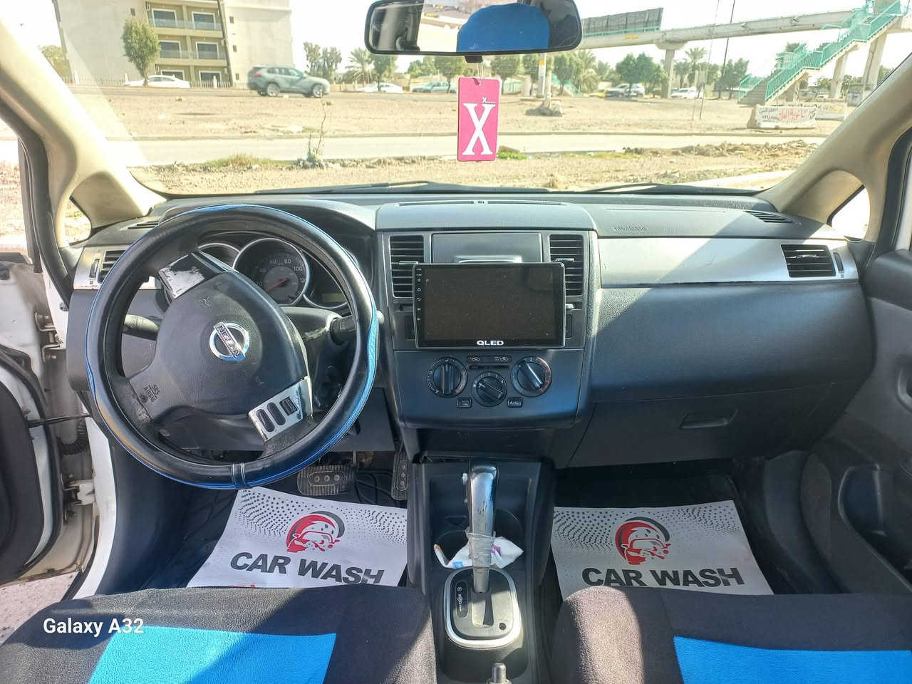 السلام عليكم فيرسا 2009كير مكينه نضيفات صدر نضيف تخم تاير جديد بها مكانت صبغ اني ابيع احزام قماره تكم مابيه صبغ تبريد شغال كهربائيات شغاله 
السعر.....68 بيها مجال 
مكان ...بغداد السيديه 
للاستفسار .....***********
