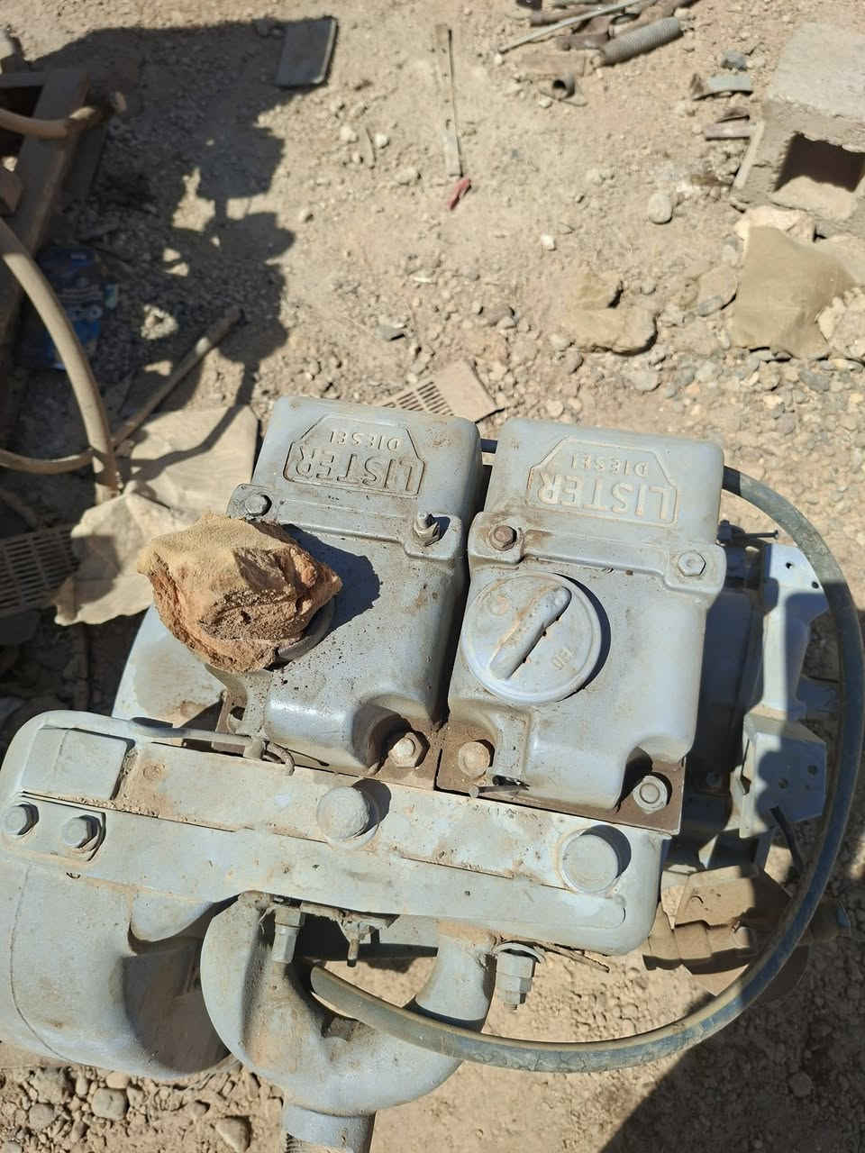 من رخصة صاحب الكروب محرك ٢بستم لستر انكليزي ***********
