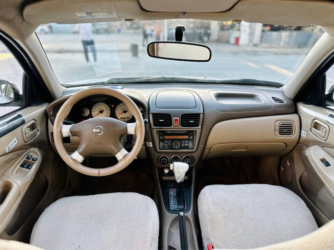 بەناوی خودای گەورە 
نیسان سەنی 2010 یابانی ئۆتۆماتیک بەفری 
مەکینە سپیە و تایەی تازەیە و ویل حەسیرە 
ماشآءالله سەیارەکە زۆر جوان ماوەتەوە 
تەنها 194 هەزار ڕۆشتووە 
کامل سێرڤزە و بێ تەقە و ڕەقە
گێڕ و مەکینەی لۆکە و دەسکاری نەکراوە 
ڕەسمی سۆنەرەکەیم داناوە
تەنها بستێ بۆیاخی هەیە بێ ناوگرتن
سعری 106 و مەجالێکی کەم 
لە سلێمانیم *********** السليمانية, العراق
