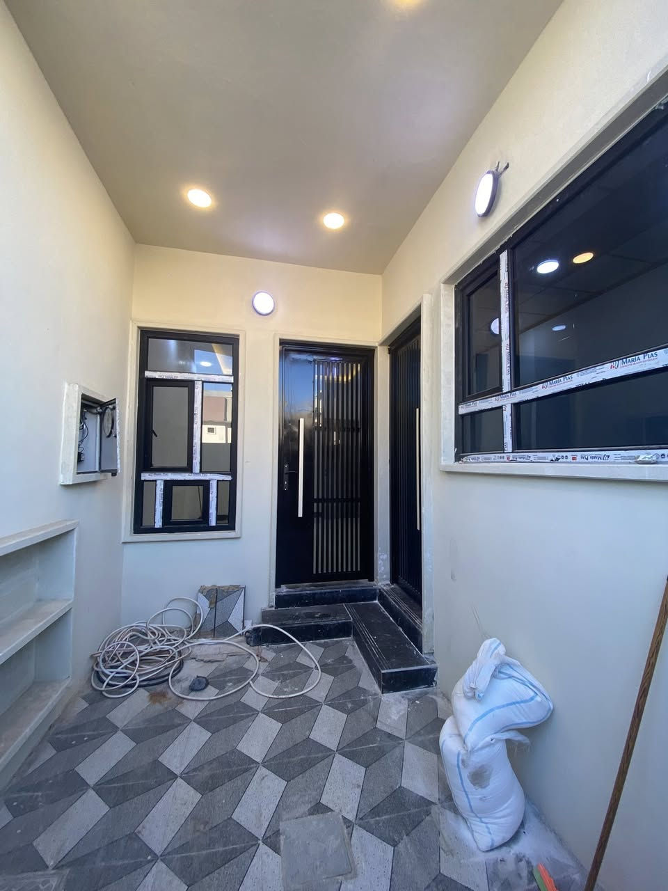 اذا اكو مولده معارض هم يرهم 
***********
