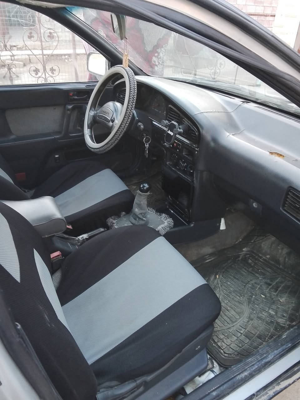 سلام عليكم سياره النتره موديل 91 سنويه اخضر شرط تحويل كير شرط مكينه شرط تايات جدد طخم امامي خلفي جدد سياره نضيفه سعر سياره 20 عنون موصل سهل نينوى مفرق حمدانيه رقم هاتف ***********
