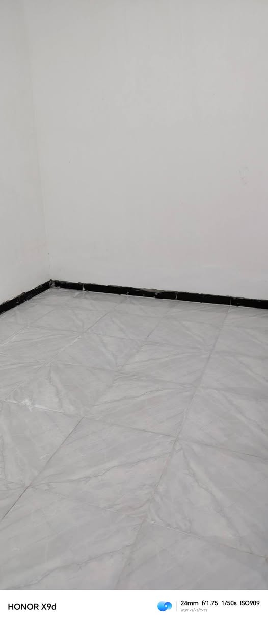 السلام عليكم
عندي بيت للرهن غرفتين وصاله ومطبخ وتخاريج قريب ع مستشفئ الجديده بناء حديث جدآ يبعد عن شارع العام 20 متر سعر الرهن 10 لمدة سنه وقابل للزياده خدمات كامله تفاصيل اكثر اتصال ع رقم ***********
