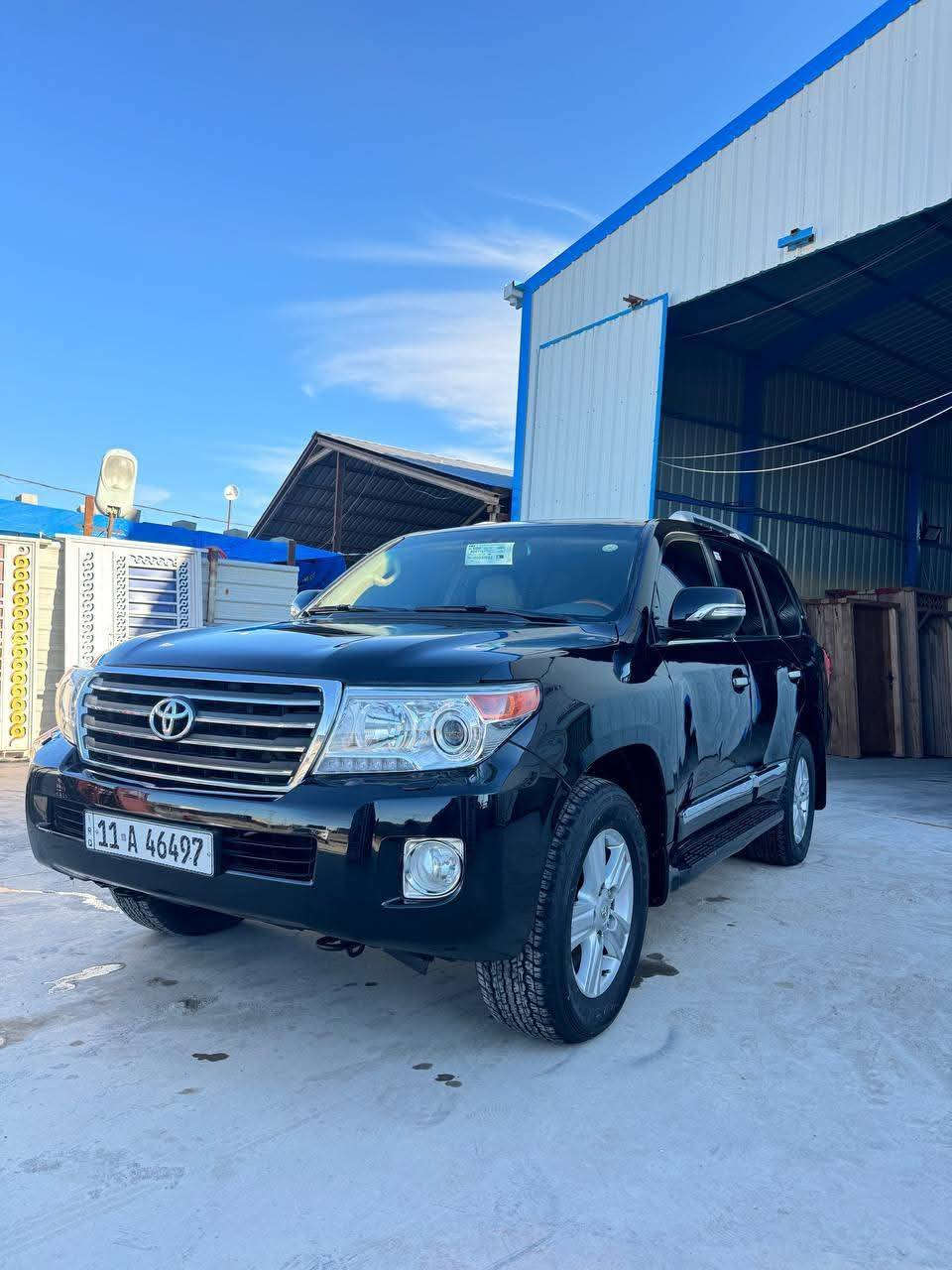 سلام عليكم
لاندكروز ١٢ بيهه صفحه صبغ اثر طبع خط وبيهه 
هلال جامه صفحه سدر معجون
بدون ظربه شرط 
حداديه  كير مكينه ٨ تخم تاير تبريد  
رقم بغداد     
السعر ٣٣٠ وبيهه مجال 

مكان السياره.     البصره قضاء القرنه 
***********
