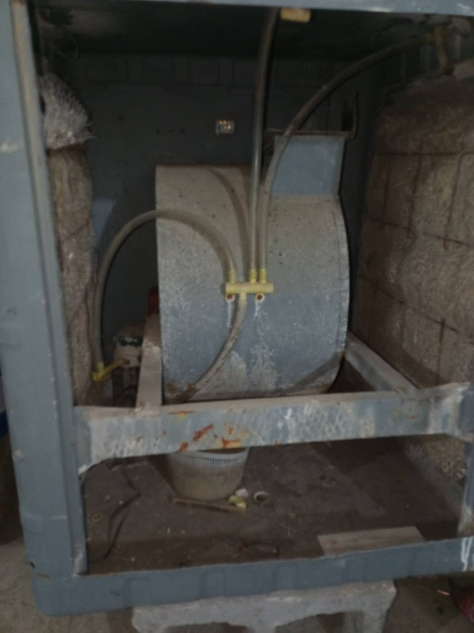 سلام عليكم كشر مبردة ثكيل مصبوغ ونظيف سعر 35 عنون رمادي ثليه


**إذا كنت صاحب هذا الإعلان وتريد حذفه لأي سبب، رجاءا أرسل رسالة إلى الدعم الفني**