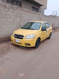 سياره افيوموديل 10كشرنضيف سياره جاهزه من كلشي وحلوه تخم تايرجديدحداديه...