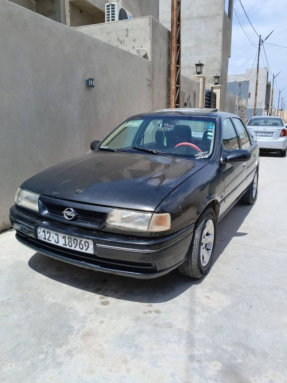فكترا حجم 20 موديل 92 سنويه عضم 2029 رقم نينوى انكليزي شرط التحويل
محرك وكير شرط دوشمه وايرمنيه كلها كامله سياره بالواقع احلى من الصور محدثه 93 جوم كهرب فتحه سقف كهربائي سياره بدون مصرف 
سعر 38وبي مجال 
***********
