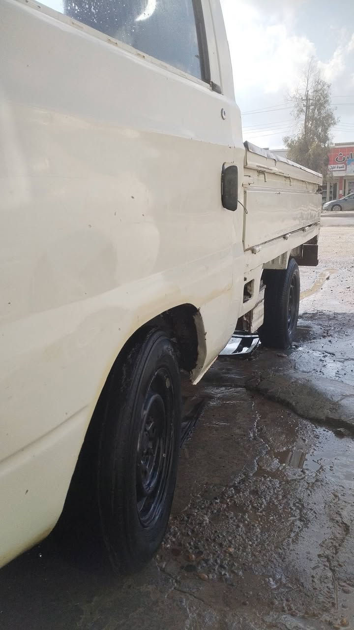 السلام عليكم شانكه لبيع السياره موديل 2010 اوراقهه كامله وصاحبه ابسامر مكفوله كير ومحرك وتانكي بانزين وكهربايات وشلصي وجواه 3 تايرات اخو الجديد بس واحد تعبان السعر 14 ورقه وبيهه مجال بصيطه ***********
