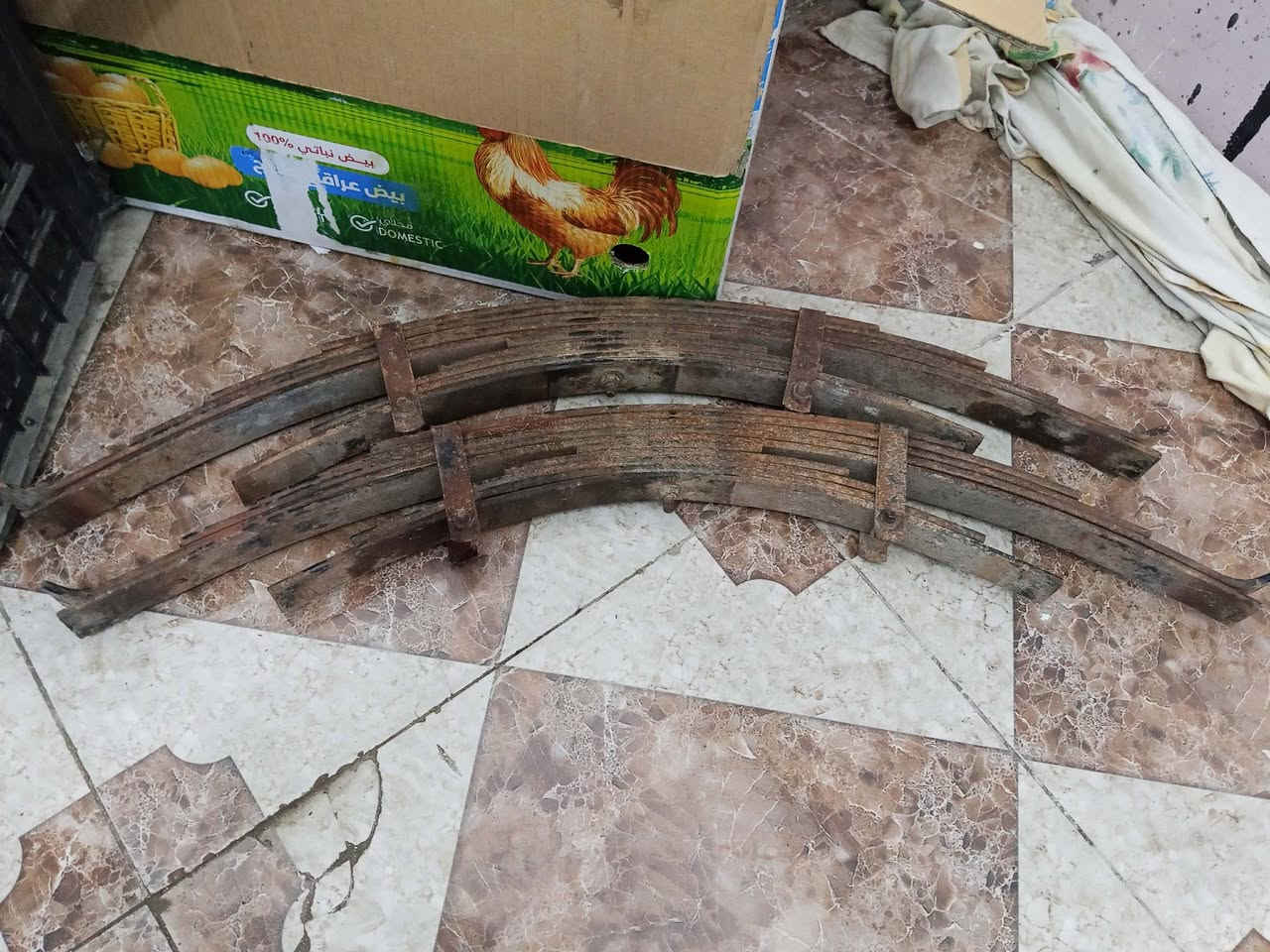 السلام وعليكم غراض ستوتات للبيع مكان ناصرية سديناويه تواصل وات ساب راسلني ***********
