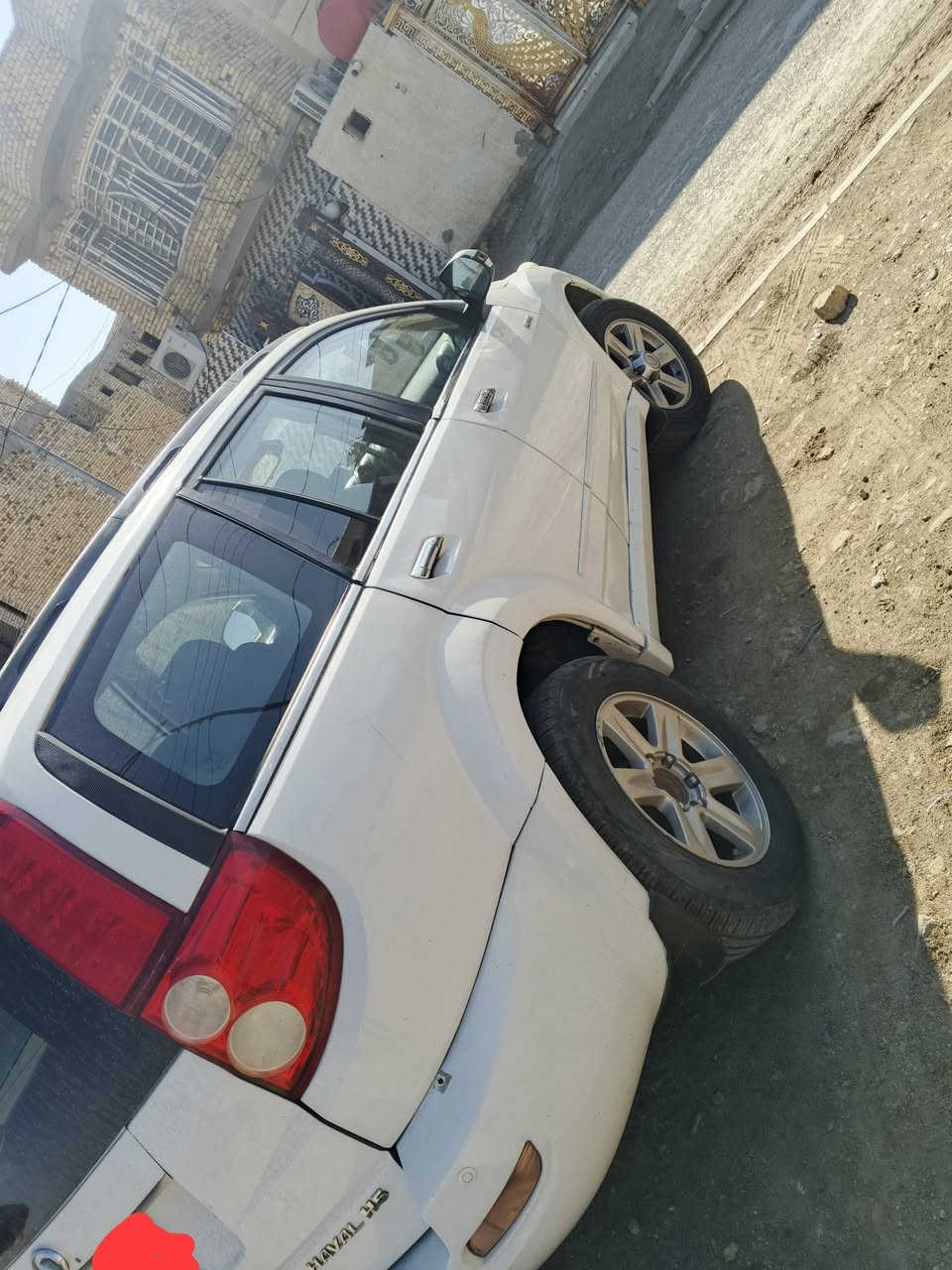 سلام عليكم سياره كريت ويل موديل2011 رقم جديد رقم بصره سنويه جديده سياره حلوه جاهزه تخم تاير حداديه تبريد ثلج مكان السياره ميسان السعر 52 وبيهة مجال للاستفسار الاتصال على هاذ الرقم ***********
