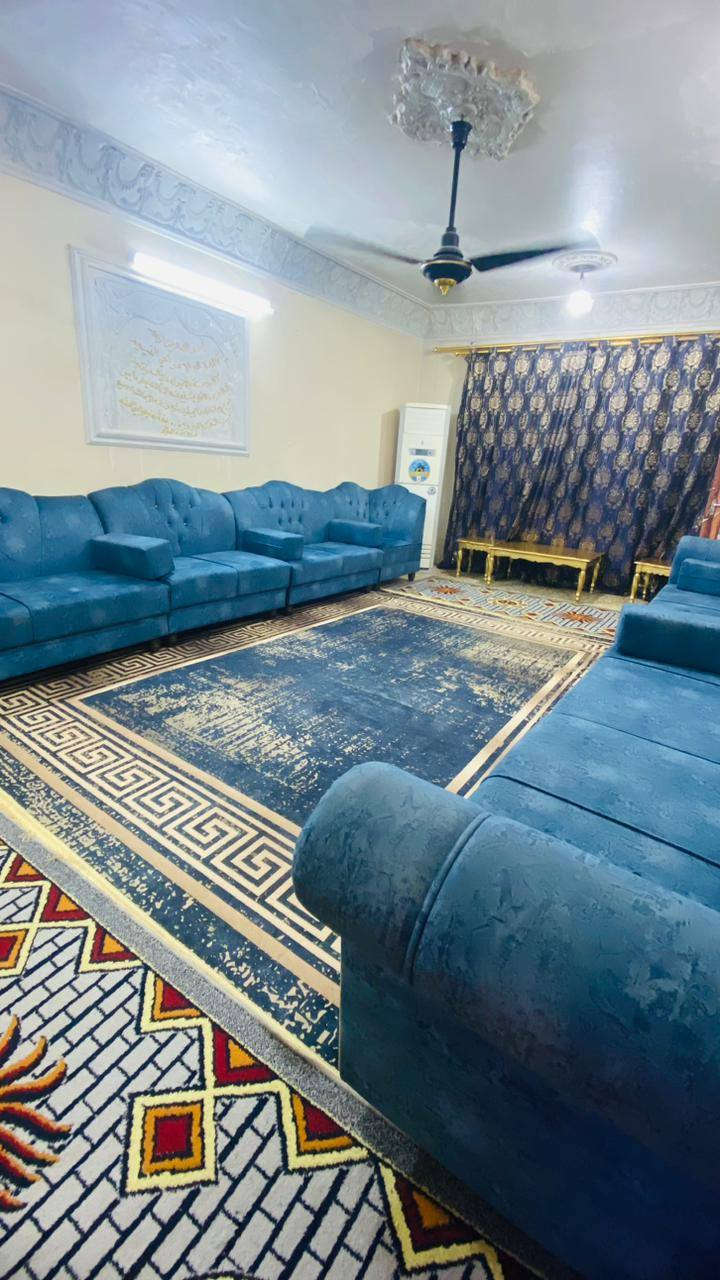 سلام عليكم عيني بيت للبيع 220 متر ركن طابقين بابين دخول وخروج كراج وحديقة البيت فيه 3 مداخل ترك حول البيت الطابق استقبال 7 × 4 صاله 5 × 4 غرفه نوم 5 × 4 حولي داخلي 3 × 5 مطبخ 3 ونص × 5 مخزن 2 × 4
حمام 2 × 3 تواليت داخلي 1 ونص × واحد ونص
تواليت خارجي الطابق الثاني غرفه 5 × 4 مع حمام غرفه نوم مع حمام
4 × 5 بيوتنة وسطحين شتايكر السعر 138 وبي مجال يم الحجي العنوان شارع الخدمات 4000 قرب محطة الغاز
للاستفسار ***********
متوفر واتساب
