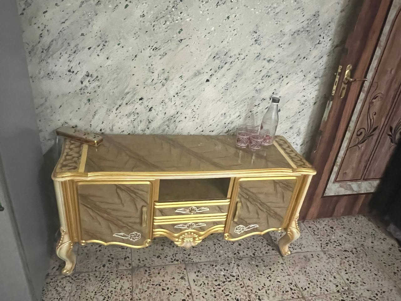 غرفة نوم للبيع سعرها مليون وبيه مجال 
اخت الجديده


**إذا كنت صاحب هذا الإعلان وتريد حذفه لأي سبب، رجاءا أرسل رسالة إلى الدعم الفني**