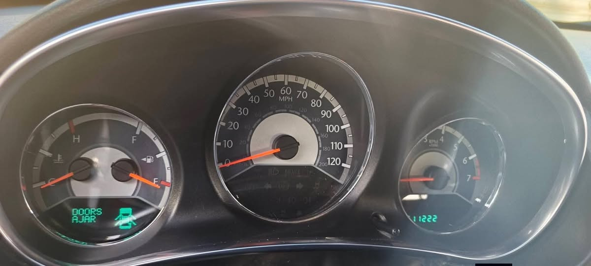 السلام عليكم كلايزر سي 200 مديل 2014 مكينه 3600 شاشه كامره خلفيه  كشن السايق كهربائي تبريد تدفئه بلكشنات فئةS البصره خور الزبير معمل الاسمده *********** السعر 85 وبيها مجال مراوس حسب القناعه@@@@
