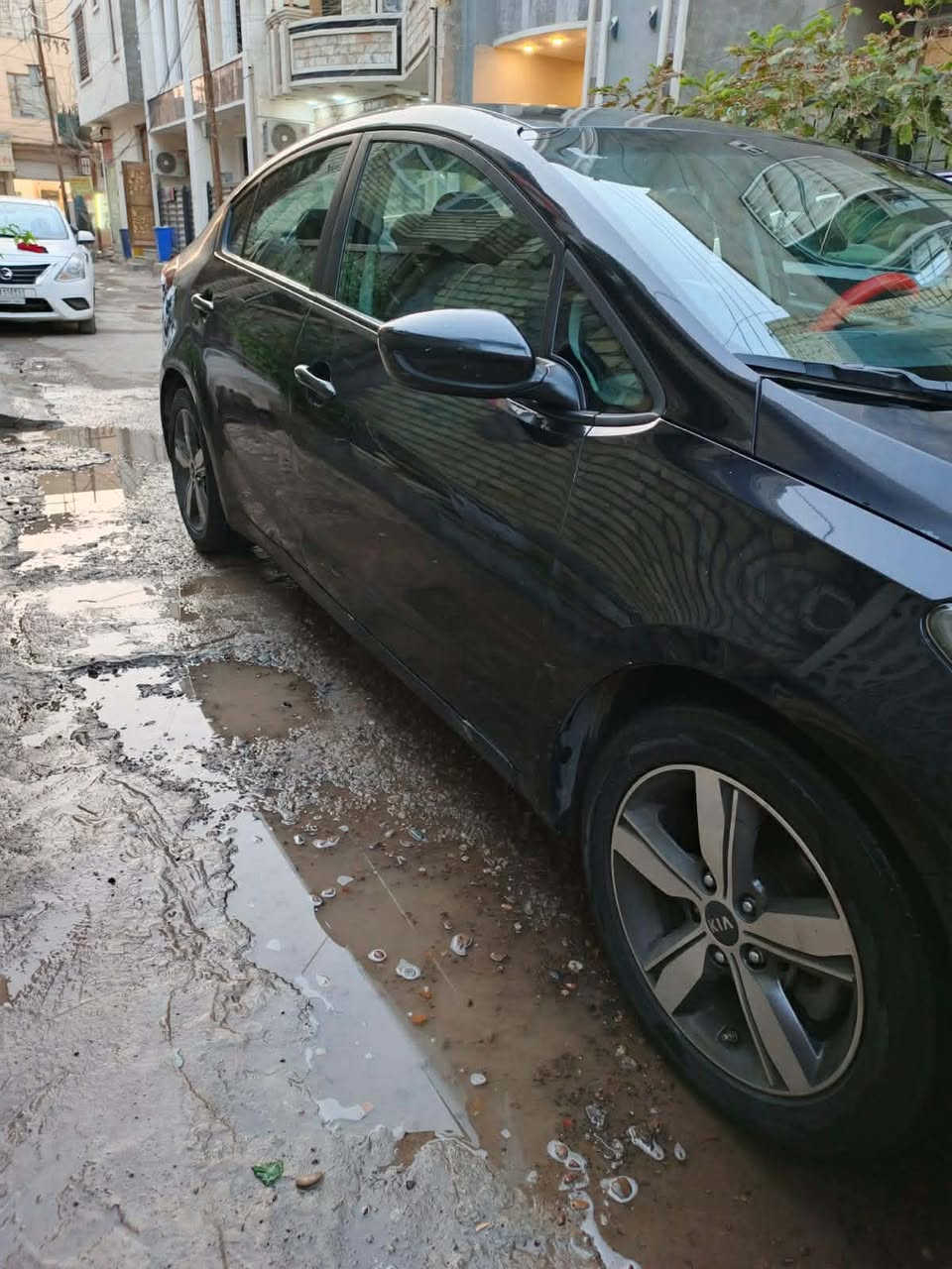 سلام عليكم سياره كيه فورتي موديل 2018
محرك 2000 مكينه دوش ماشيه 183 حزام صبغ 
سعر  100 ورقه 

***********
تواصل واتساب
