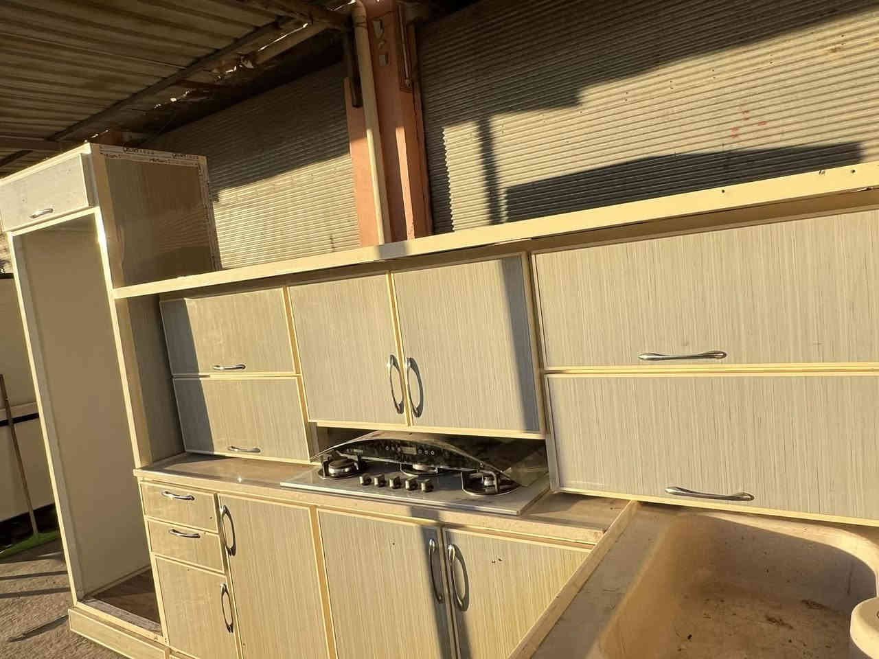 كونترات مايحتاج وصف اخو جديد درجه اولى اولى نضافة فول ١٠٠ بل مئة اخو جديد درجه اولى اولى فصال مو سوكي  وياة طباخ ومرشحة  كلها مرمر المنيوم كامل  للبيع بأسعار #مناسبه للاتصال على الأرقام ***********او ***********او خاص محلات ابو امير #موصل_كوكجلي
