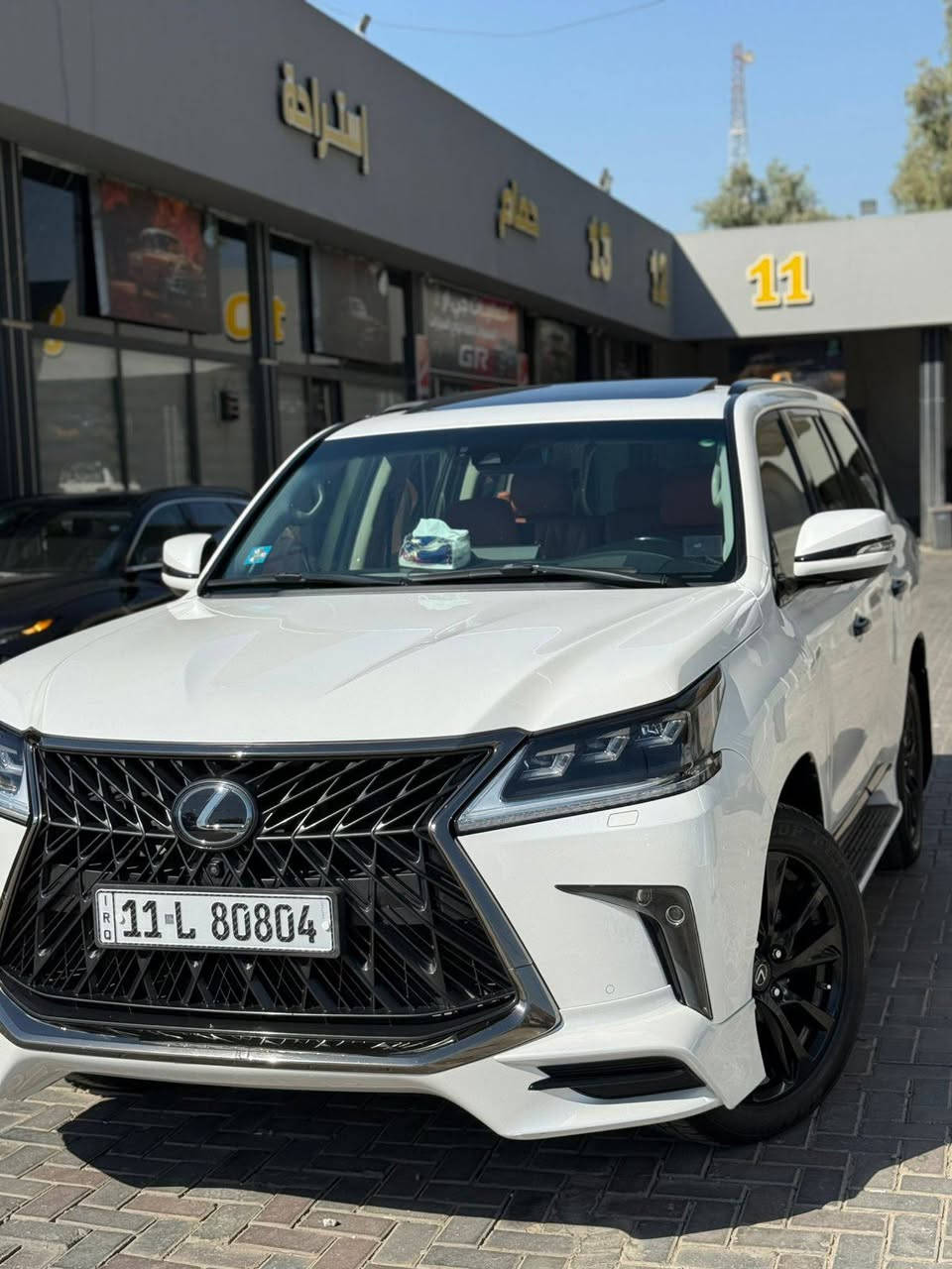 موديل 2020
اعلى مواصفات بالكزز فووول 
ماشيه 88000
الاضافات : 
السياره مغلفه بي بي اف ضمان خمس سنوات
داتا شو لكزز اصليه 
كار بلي اصلي بدون تحوير 
بيبان شفط 
تنزيل وتصعيد جام ويه البصمه 
السياره بريم اصلي ومنذ دخولها للعراق صيانتها بشركه ساز ممايعني العداد حقيقي 
الملاحظات :وجود بارد في البابيبن الايمن مكاني حي الجامعه ***********
