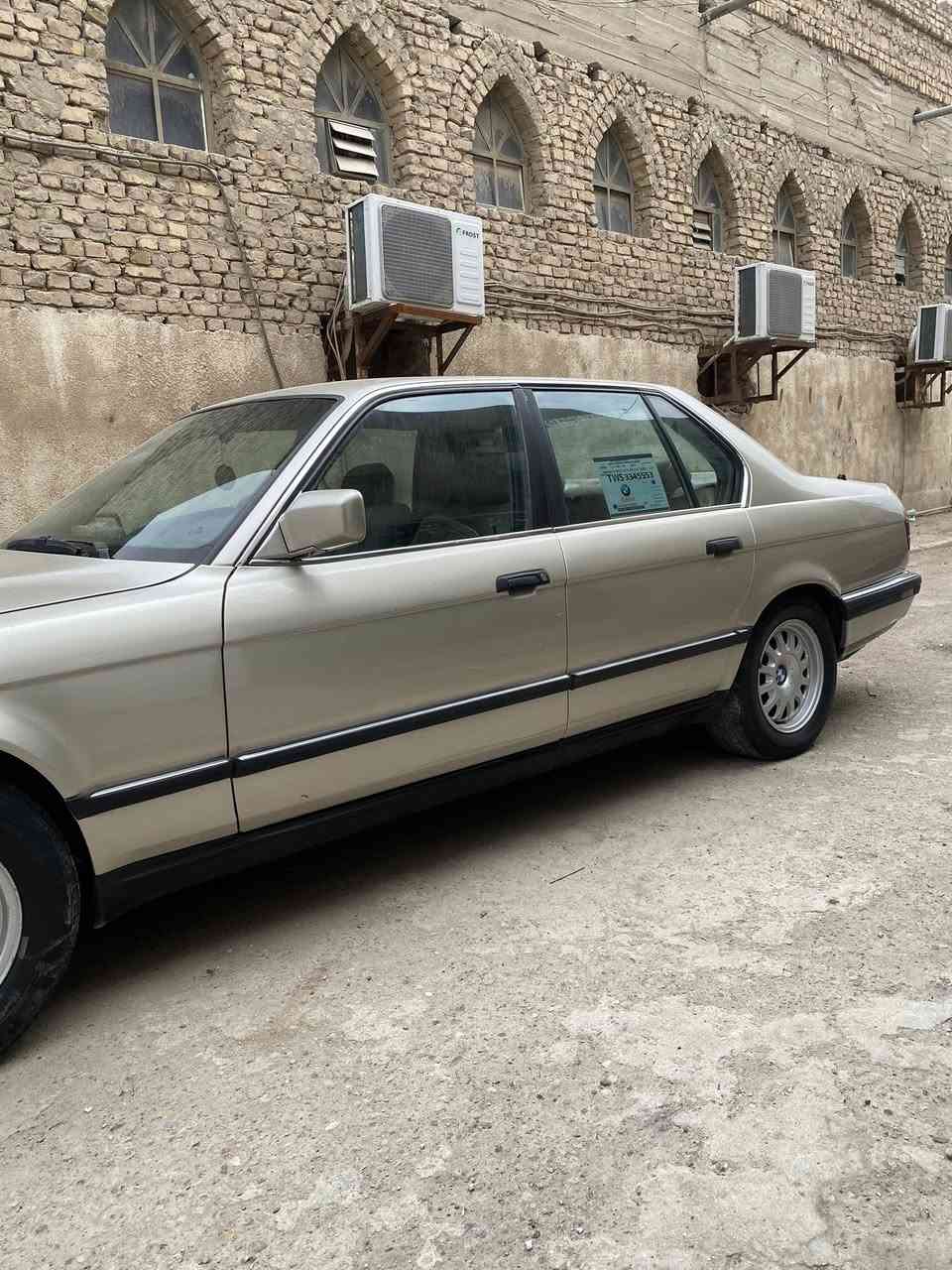 السلام عليكم للبيع سياره BMW 735  مديل 1991 وارد ياباني   داخل ملكي سنويه باسمي رقم الماني  محرك مفتوح  كامله كلشي مابيه نقص سعر 65 بيهة مجال. المكان بغداد الشعله الرحمانيه رقم هاتف  اسيا ‭٠٧٧٠ ٦٤٩ ٣٥٣٣‬. ‬
أثير ‭٠٧٩٠ ٣٢٠ ٥٥٤٩‬ بيع  فقط
