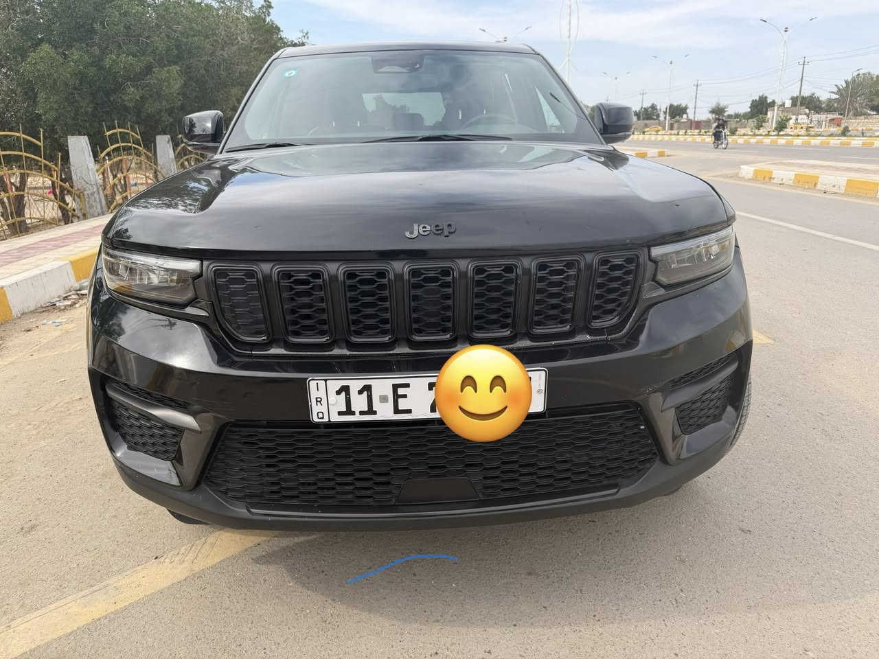 جيب فئة بلاك توب الشكل الجديد
موديل 2023
حجم المحرك V6 3.6L 
مااشيه 37
رقم بغداد 
مفتاح التشغيل بصمة 
تشغيل عن بعد 
قماره حديد
فتح الصندوق كهرباء 
 دفع رباعي 4WD
اريل نفكيتر 
رادار 
مانع تصادم
 تحديد المسار
نظام الرؤية الليلية
رادار امامي
حساسات خلفية 
لايت زينون + LED 
بك لايت LED 
ويل كب 20
4 دسك
حساسات ضغط الاطارات 
اشارة في المرايا الجانبية 
النقطة العمياء
كير ماوس 
هاند بريك كهرباء 
شاشة Apple Car play 
كاميرا دوارة 
ناره الداخلية LED 
مقود جلد  ومخمل 
شفتات مقود 
مثبت السرعة Cruise 
المودات والاوامر الصوتية 
شاحن هاتف Wireless 
مخرج منفذ الطاقة 
فحص نظام السيارة 
تتسع المقصورة ل 5 ركاب
المقعدالامامية كهرباء 
تدفئة المقاعد
قطعتين تبريد 
نظام مانع الانزلاق  
حاملات الأكواب 
تدفئه بالستيرن
اشاير بالمرايات 
رقم بغداد
السعر275وبيه مجال
مكان السيارة ناصريه المركز
صور الحادث مرفقه بالمنشور تبديل جاملغ فقط وشويه صبغ بالقرب من قبق البانزين
مراوس بأقل منه عادي
***********
