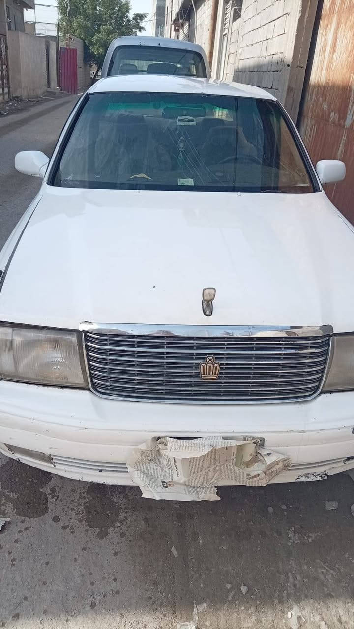 *********** سياره ايجارات مقفوله بالقصه عنوانها البصره
