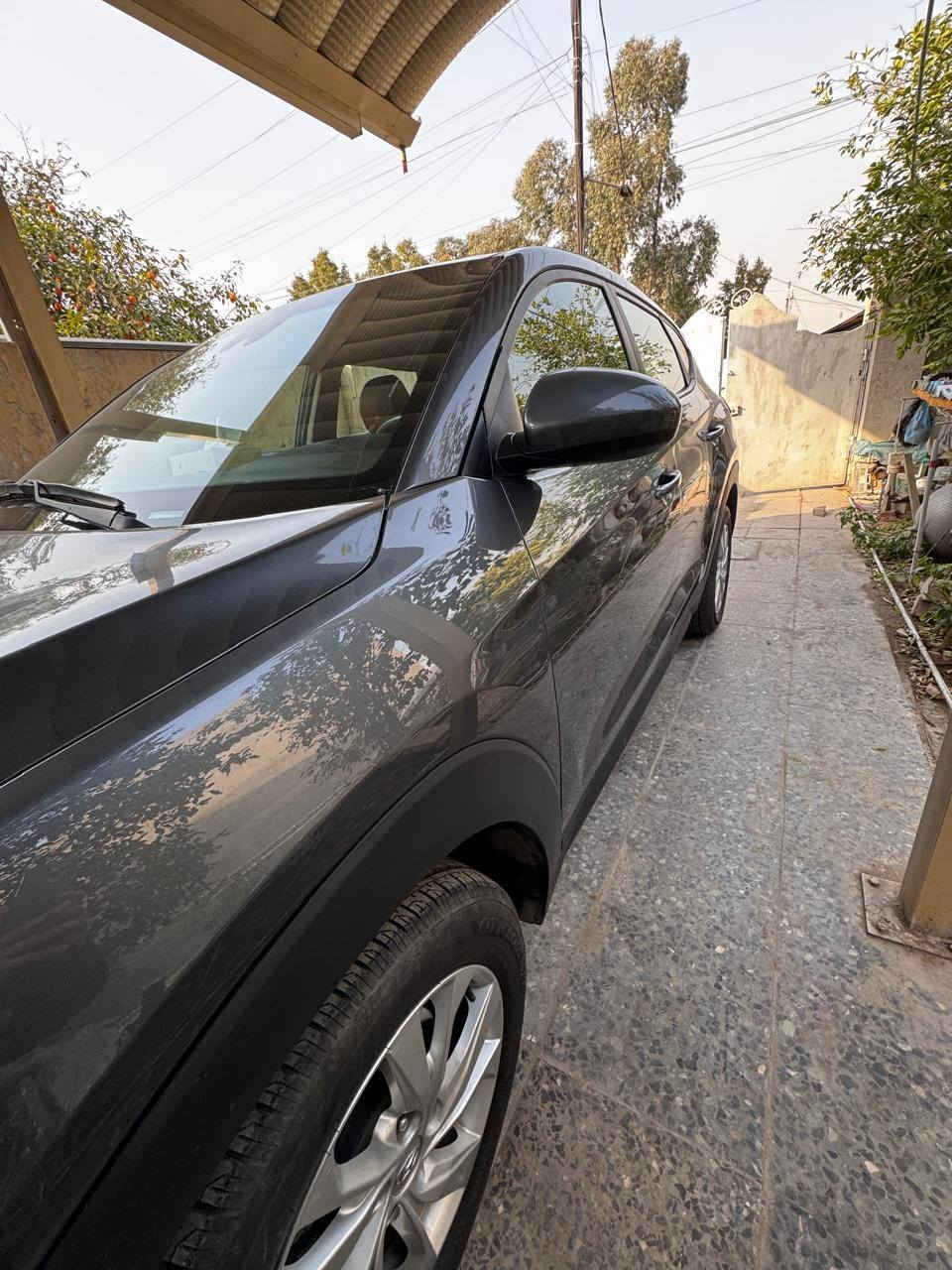 للبيع توسان 2019
السياره الحمد لله نظيفه كلش 
وبيهه بس بنيد سونارهه موجود 
مكاني بغداد . حي الخظراء
للتواصل فقط.⏬
الجوال • 0040 620 0776
واتساب. +964 786 620 0040
