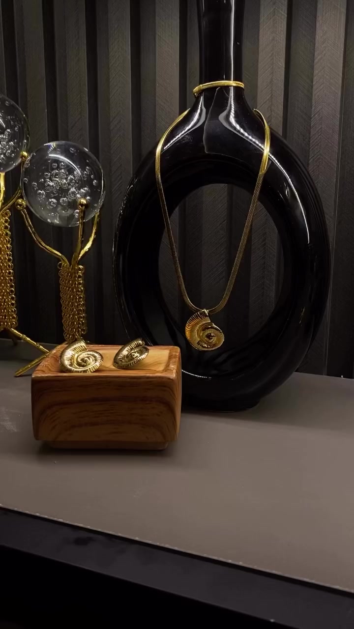 ✨ ذهب “روح”
قلادة الحلزون… جمال هادئ بتفاصيل مميزة 🐚🤍
أناقة ناعمة تليق بروحچ
📍 المقدادية ✨#اكسبلور #اكسبلور_فولو


**إذا كنت صاحب هذا الإعلان وتريد حذفه لأي سبب، رجاءا أرسل رسالة إلى الدعم الفني**