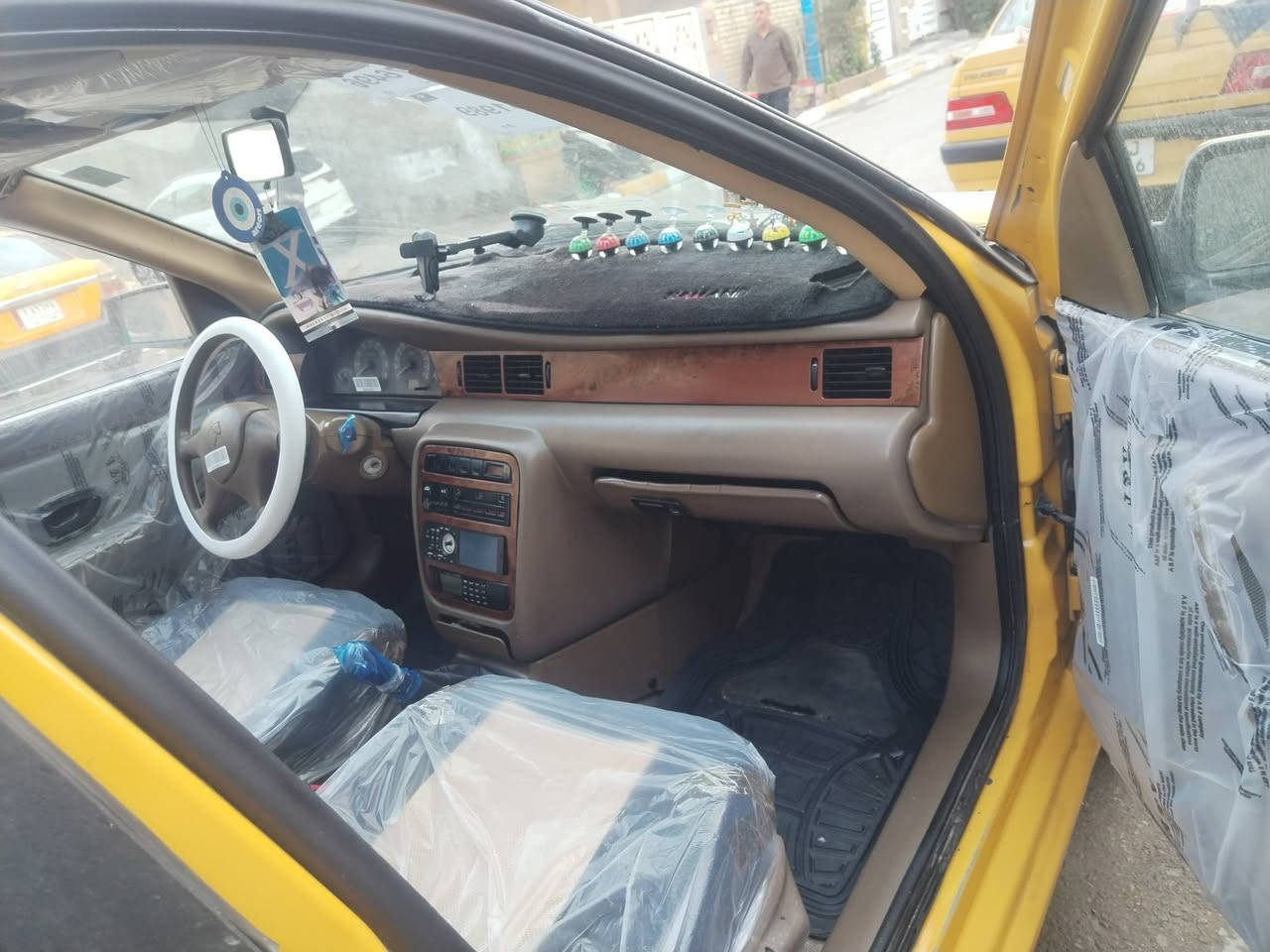 سمند ٢٠١١
تخم تاير مدوشمة 
هيئة مصفرة سنوية لل٢٨
اي غرامه ماعليها
تبريد شغال
ميكانيك حدادية مكفولات
لا ضربة ولاصبغ
السعر ٤٠
للتواصل ***********
بغداد الزعفرانية
