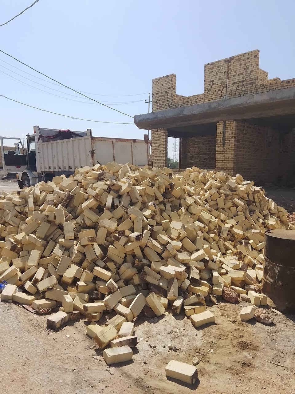 لبيع الطابوق العادي معمل الطابو درجة أولى بانسب الأسعار في محافظات (الديوانية. ) وباسرع وقت بدون اي تأخير عدد مضبوط و فحص مختبري
وبأسعار تنافسية 

معمل العياشي مختوم شرط الفحص 
***********,, ***********
