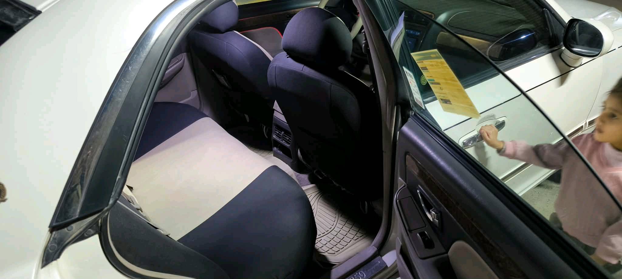 وين الجنايه وين اليحبون المختلف جبتلكم سياره مختلفه vip  سياره هونداي كراندر(xg350)  فول مواصفات
موديل ٢٠٠٤ 
مكينه ٣٥٠٠
رقم اربيل 
تريد تحويل تريد وكاله تدلل
سياره فول مواصفات :
تبريد شغال قطعتين 
كير جديد 
مكينه جديده 
صدر جديد
حساسات 
شاشه 
فتحه سلايت 
كشنات كهربائي 
تدفئه كشنات 
داخل جلد 
ميموري وضعيات قياده جلوس
والاهم السياره بيها (منضومه غاز ) ٦٠ لتر  
مري كهربائي وحساسات 
 السياره كلش راقيه 
السياره بيها قطع صبغ وانضربت عندي جاملغ ايسر ورجعته بارد وماصابغه بعدني 
مكاني بغداد مدينه الصدر *********** 
السياره عارضها 68 وبيها مجال
