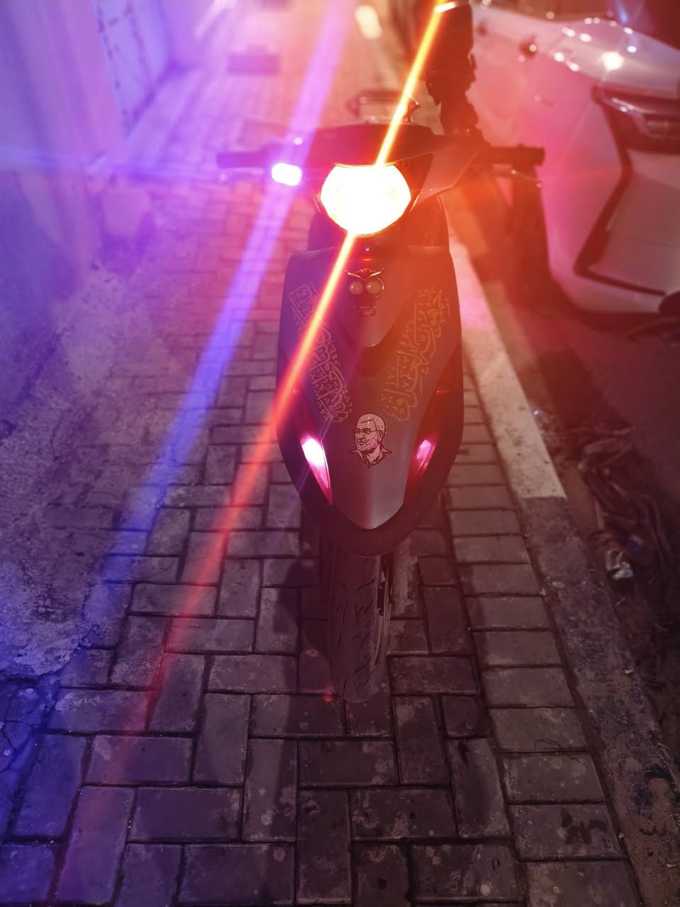 سلام عليكم دراجه ماكس عدلة لون سلفري سمنتي أحلا من صور بوشه 49 مكينه ما مفتوحه موديل 2011 تجي  تفحص وتتوكل  المكينه خرسه  الدراجه اكفلها الك من سرقه  
امانة الله دراجه جرفتها خير ودراجه مال بيت يعني ما متعوبه  سبب البيع علمود السفر  ومن الله  توفيق 60 الف عافية ع الي ياخذها  دراجه مكانها بصره القبلة السعر 900 بيها مجال قليل


**إذا كنت صاحب هذا الإعلان وتريد حذفه لأي سبب، رجاءا أرسل رسالة إلى الدعم الفني**