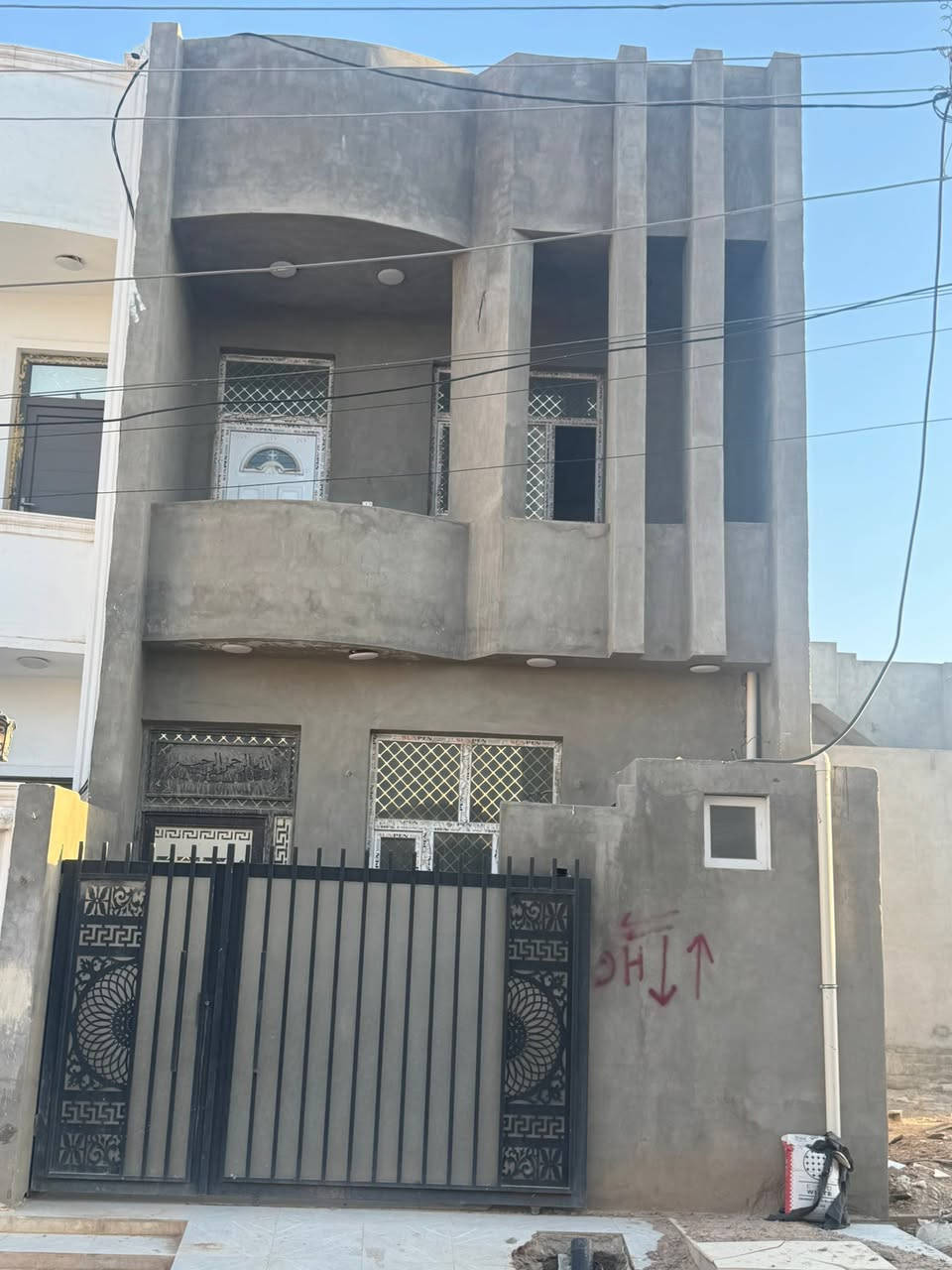السلام عليكم 
بيت لليجار 
تكريت الديوم التوحيد
المساحه 100 متر
الغرف عدد 3
الاتصال على الأرقام 
واتساب 
***********
***********
