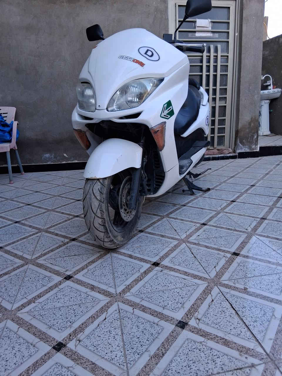 دراجه فورزه 0/8 للبيع جاهزه/النجف/ناحية الحريه/رقم ***********/سعر/750/الف
