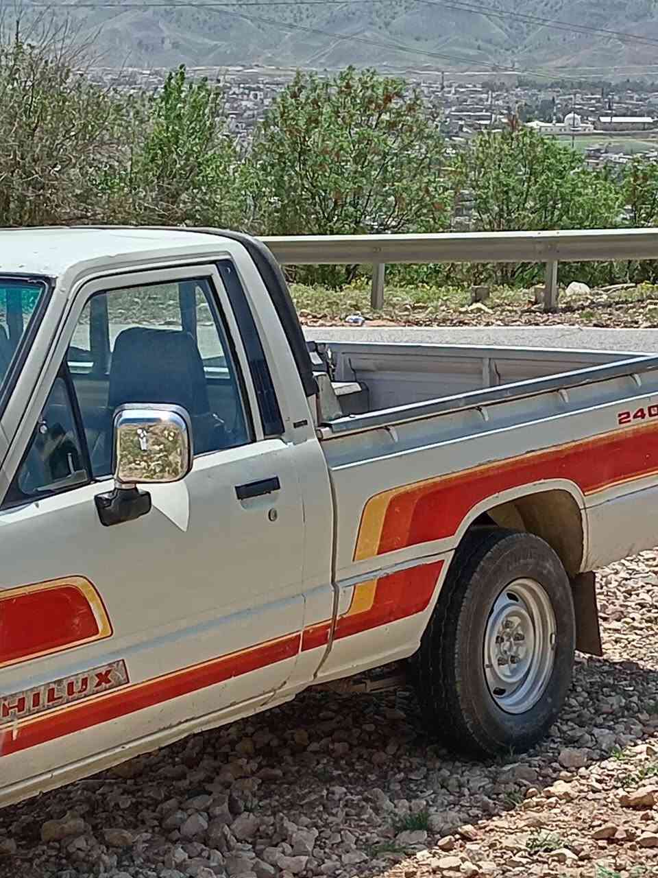 السلام عليكم. بيك آب ٨٨ للبيع محرك كروسيدة كير اكسل شرط التنك كما موضح في الصور صبخ بلادي رقم دولي صلاح الدين سنوية نافذة لغاية ال٣٠ بأسمي تحويل مباشر   العنوان صلاح الدين طوز السعر ٦٠$ هاتف ***********
