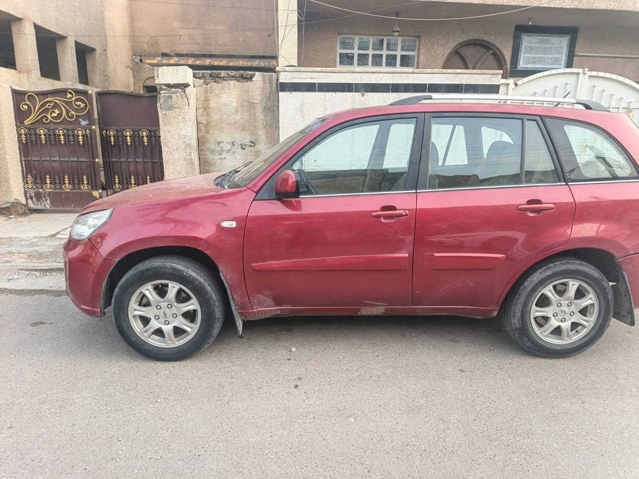 السلام عليكم..
تيكو ٢٠١٢
ادامه للكير كامله
ادامه للمحرك
تبريد ثلج
منظومه زينون عدسات زرع
سياره رقم دولي باسمي 
بيها طخه بلباب خلفيه ومصلحه بارد والباب بصف سايق بي شوي صبغ
السعر ٥٦ ورقه بيها شي بسيط
***********
