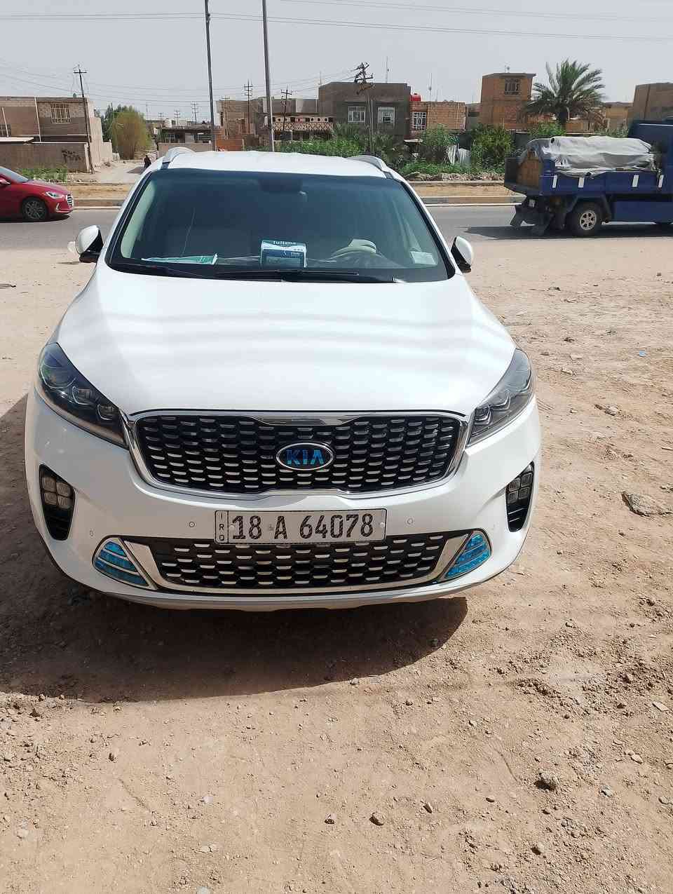 السلام عليكم كيا سورنتو 20كفاله جديده ماشيه 78بسمي رقم بابل انكليزي خليجي كفاله ***********
