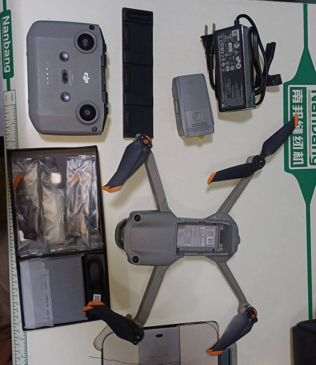 Dji Air 2s سنكل
جديده مع ملحقات كامله(جنطه/كارتونه/شاحن متعدد/فلاتر/سيت مراوح) وكعت بسبب التشويش وبيها فطر بكفر الكمبل وشغالة وطير وتصور وكلشي مابيها تعال افحصها طيرها وانت شوفها واذا تريد تبدل كمبل موجود سعره180$ يم Semoo Muoslem Alhpep و هاي صور ضررها وملحقاتها والتصوير مالتها بعد الوكعه مكاني بغداد الثعالبة السعر انته قيم واخذ.


**إذا كنت صاحب هذا الإعلان وتريد حذفه لأي سبب، رجاءا أرسل رسالة إلى الدعم الفني**
