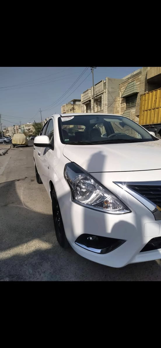 السلام عليكم
للبيع نيسان سني موديل موديل 24 رقم بغداد بسمي تحويل مباشر 
ماشيه 17 الف حقيقي 
السياره كفاله عامة 
كشنات وكاعيه جلد 
العنوان بغداد الصليخ 
اتصال 📞 ***********
