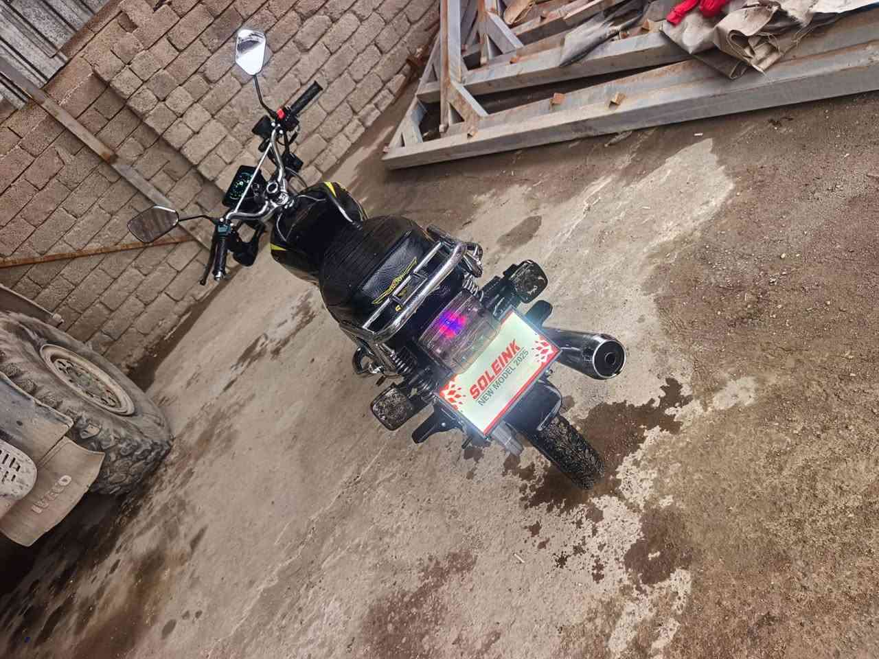 سلام عليكم
يوجد ماطور سونك الاصلي 
للبيع موديل 2025 اخو زيرو مستخدم شي قليل سعر خاص ونتصال الحاب يتواصل عنوان جنوب الموصل القياره قريه العوسجه
رقم ***********
