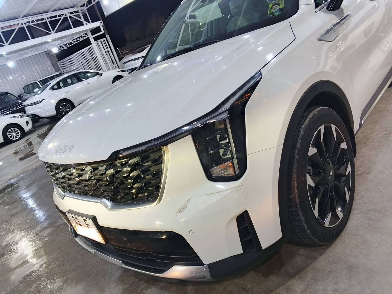 سورنتو 2025
خليجي مكفوله كفاله عامه 
مواصفات فول قماره حديد  رقم بغداد انكليزي بسمي 
دبل كامره  داتشو ويل 20
اناره محيطيه متعدده الالوان((( ماشيه 5 الف يعني زيرو زيرو ))) 
لايت زنون عالي ناصي
لايت خلفي امامي LED
 بعده وضع الشركه سياره
محرك 6 سلندر
كير ماوس
كشنات كهربائي
هندبرك دكمه 
وضعيات قياده 
مساعده منحدرات 
جنطه كهرباء
تشغيل عن بعد 
بردات خلفيه
شاشه متصل  
شاحن وايرلس 
كيجات متغير الكتروني وعادي
نقطه عمياء
شاشه لمس متغير التحكم 
ستيرن فول تحكم
7راكب
الاناره الداخليه LED
دخول بصمه ذكي
حساس امامي
حساس خلفي
قبضات الباب الالمنيوم 
مري شفط
حاملات اكواب 
جام 4 AOT
تشغيل عن بعد..

السعر 330 وبيها مجال ماكو هيج سعر  السيارة زيرو ماشية 5 الف السيارة بعدهي جديدة 
المكان نجف الاشرف 
رقم صاحب السيارة 
‏‪***********‬‏
