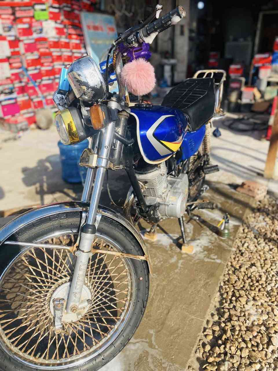 السلام عليكم)دراجة للبيع 2021اوراق اصولي مكاني جامعه بابل 450وبيه مجال لطيبين***********رقمي
