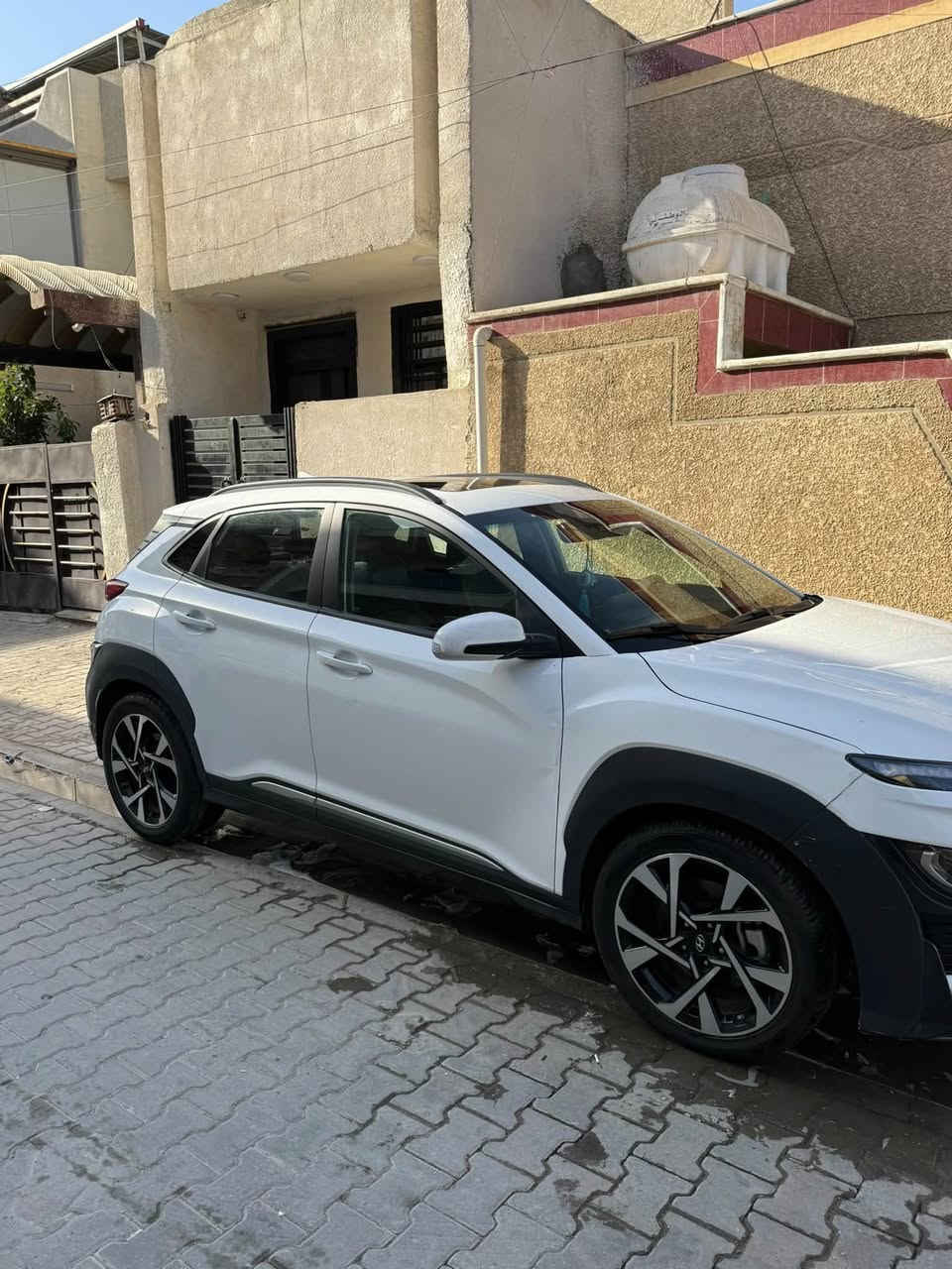 كونا للبيع وارد امريكي
رقم اربيل بسمي
موديل2022
1600 تيربو
حادثه جاملغ وربع البنيد وشبر ب باب
كير ومحرك مكفولات 
ماشيه79 كيلو متر 
مواصفات فول واحد ع واحد 
سلايت رادارات جوانب وامامي وخلفي كشن كهرباء فول
مناقصها شي جديده شغل وطلع 
السعر 133 وبيها مجال بسيط
مكان السياره بغداد الدوره
رقم تلفون ***********
