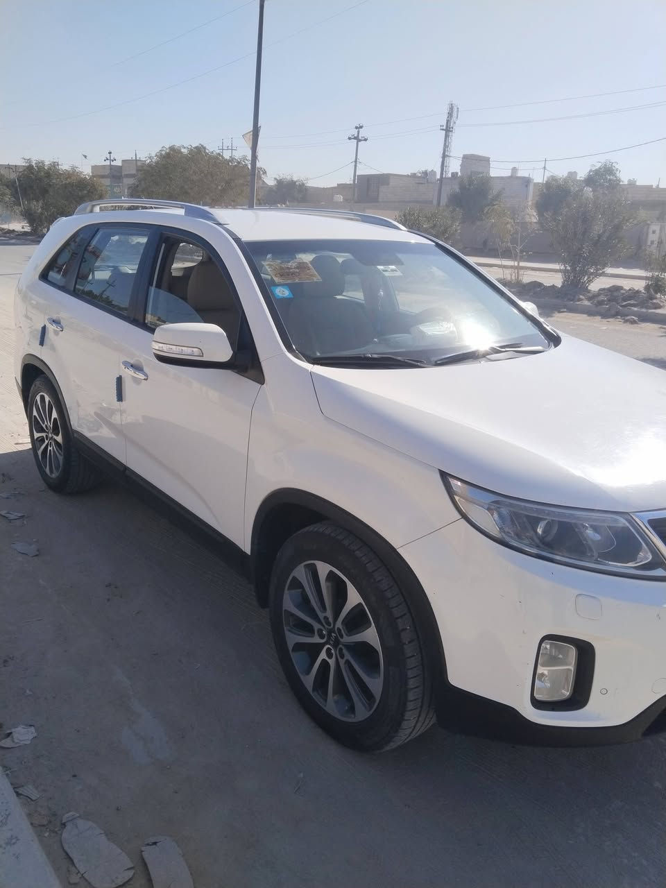 سورنتو للبيع موديل 13 كفاله عامه فول بصمه ماعدا الفتحه الاتصال على ***********
