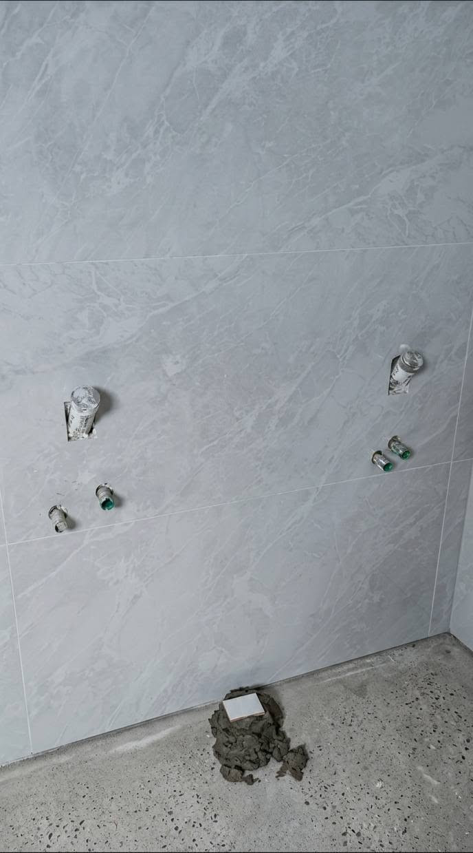 الله الرحمن الرحيم 
خلفه سيراميك 🏩مستعدون لعمل كافه انواع السيراميك👍بورسلين 120 ×60
👷‍♂️ جداري وارضي  حسب طلب ابو البيت ماده اسمنت👇شغل درجه اوله شغل ع #اليزر وگبان  قطع السيراميك في #القاطعه   🔨 وتدالل 🌹الشغل داخل #الناصريه فقط📞رقم***********  متوفر واتساب 👉 الله يرزق الجميع يارب بحق محمد وال محمد 🤲
