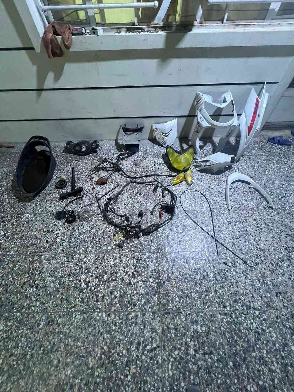 غراض سكنس كله اصلي مفصخه من دراجتي كلمن وسرعه مكان بغداد توصيل موجود ***********واتساب موجود خاص هم مفتوح

