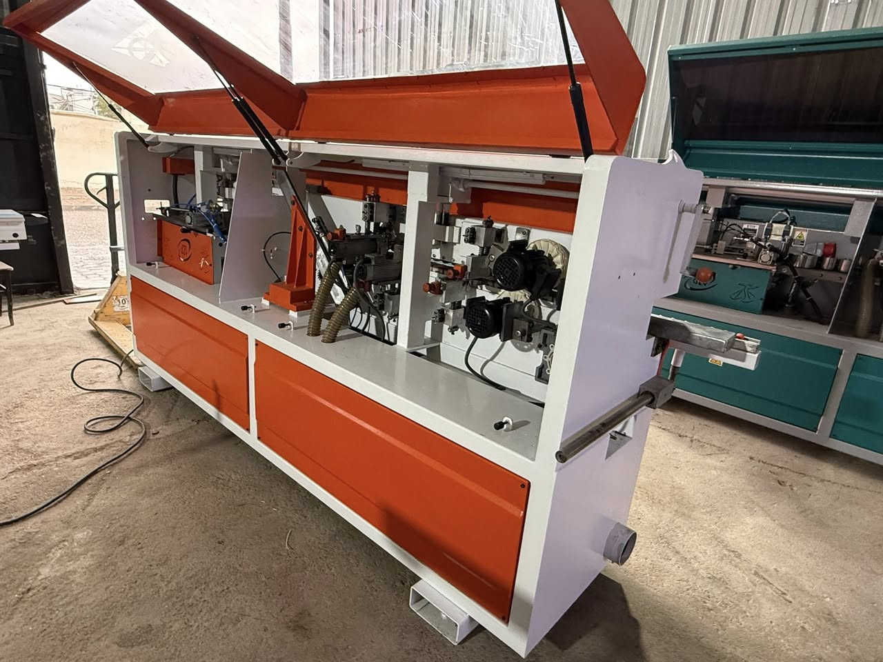 مكينه لاصق شريط P.V.C🪚
تركي مستعمل نضيف جدا
نوعيه اوز قونيه🟠
اربعه مراحل4️⃣
موديل 2023
عنوان كركوك خلف غرفه تجار
للاستفسار اكثر مراسل صفحه او اتصال على ارقام تالي
***********-***********
