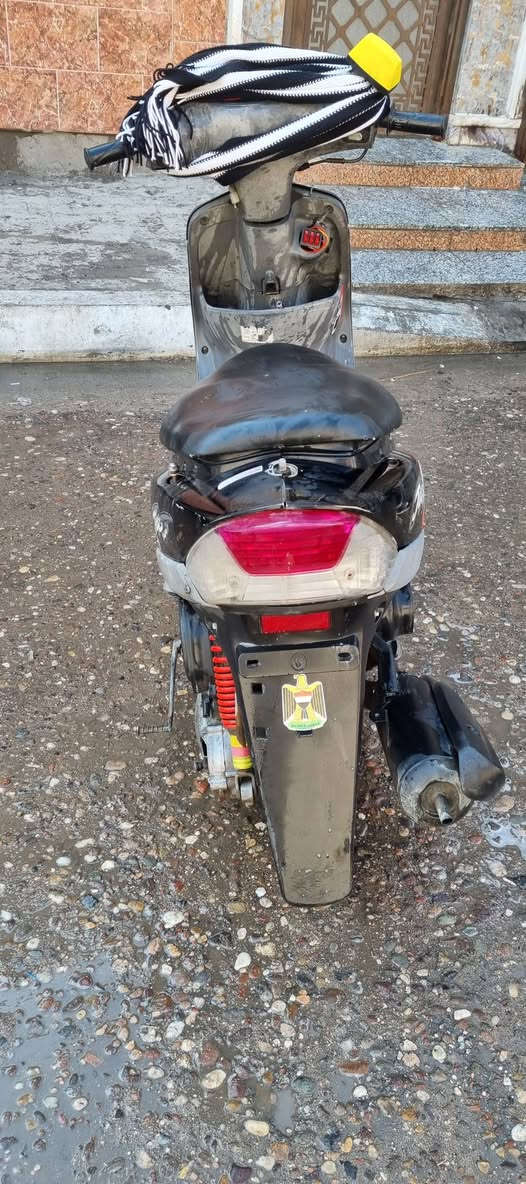 ماكس قجمه للبيع ختم واحد 
مكينه مفتوحه السعر ٦٠٠
***********
