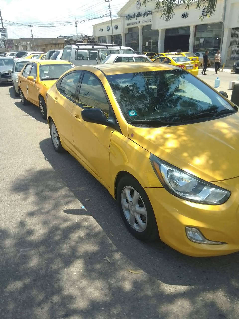 سلام عليكم اكسنت موديل 2013 امريكي مكينه 1600 بيه جاملق و باب الباقي مكفول مكينه وكير وتبريد جدد صدر امامي خلفي تخم تاير كله جديد بسمي رقم بغداد مكان موصل وادي حجر سعر 71 وبيه مجال رقمي ***********
